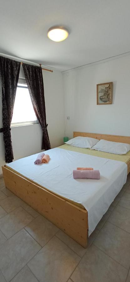 Aparthotel Vila Kula à Nin Extérieur photo