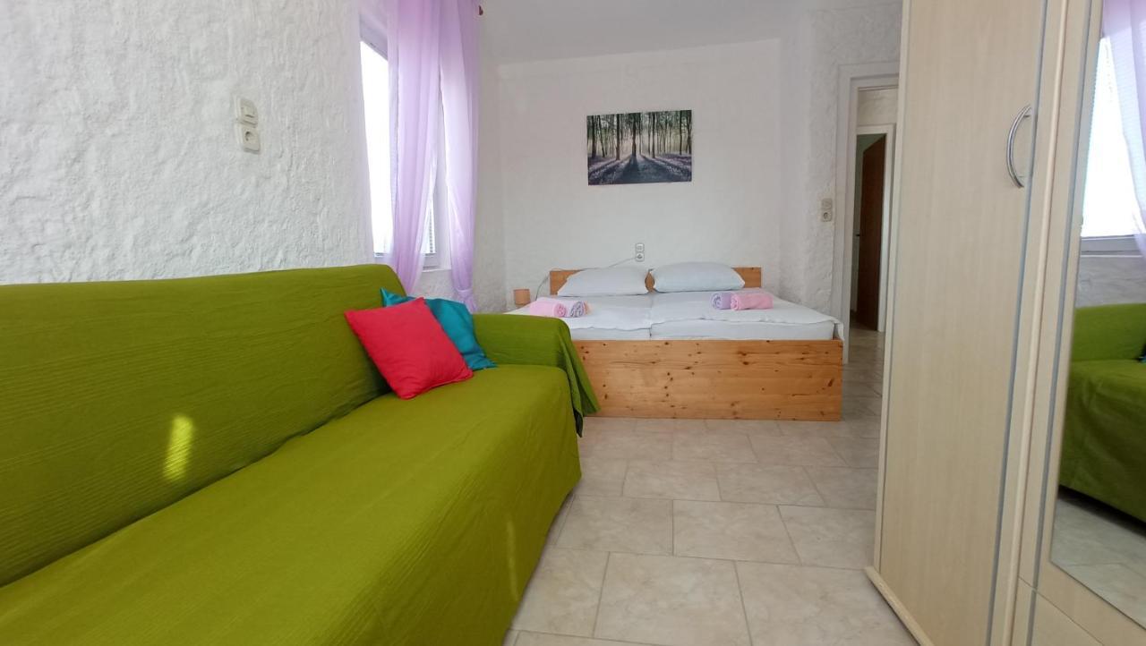 Aparthotel Vila Kula à Nin Extérieur photo