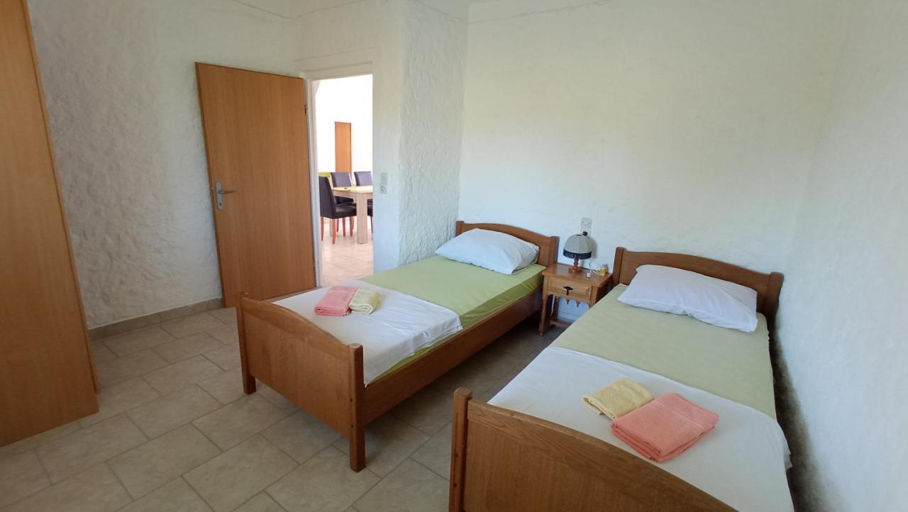 Aparthotel Vila Kula à Nin Extérieur photo