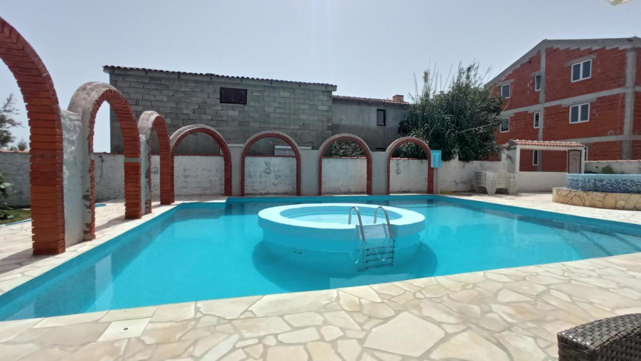 Aparthotel Vila Kula à Nin Extérieur photo