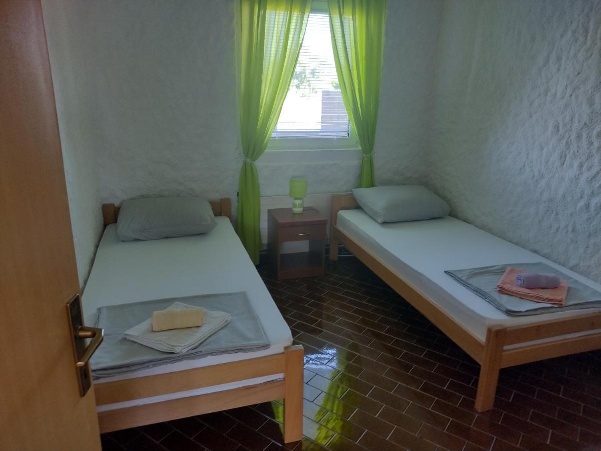 Aparthotel Vila Kula à Nin Extérieur photo