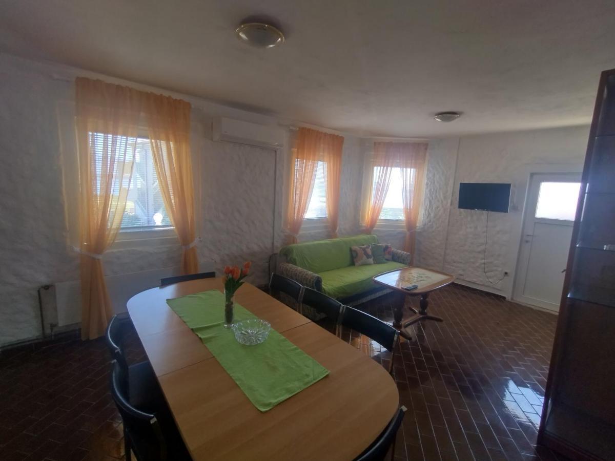 Aparthotel Vila Kula à Nin Extérieur photo